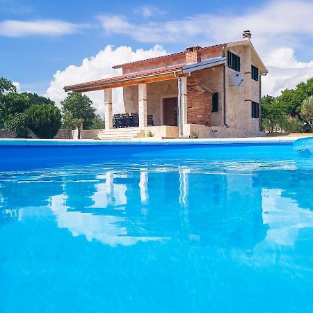 Villa Stone Pearl With Heated Swimming Pool Свети-Филип-и-Яков Экстерьер фото