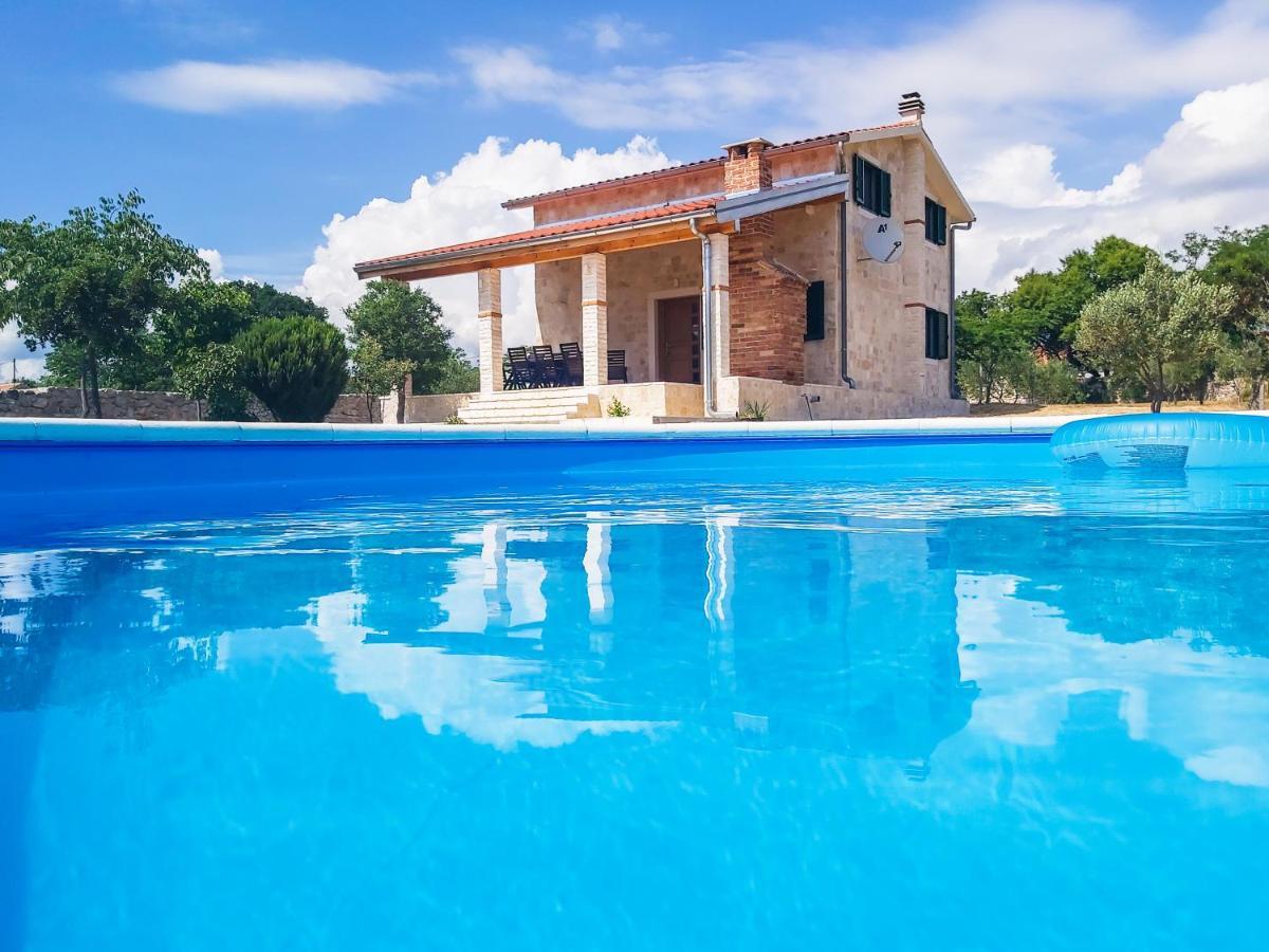 Villa Stone Pearl With Heated Swimming Pool Свети-Филип-и-Яков Экстерьер фото