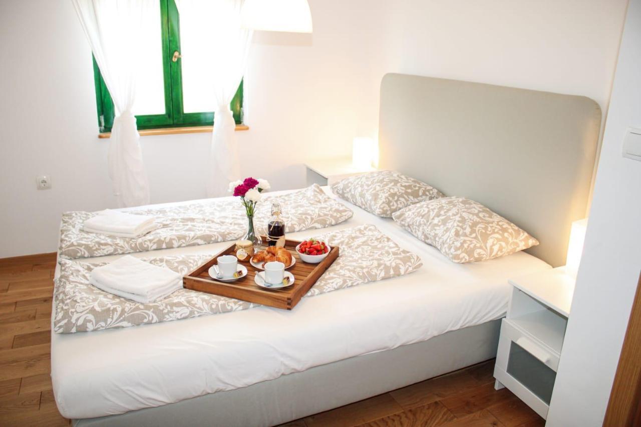 Villa Stone Pearl With Heated Swimming Pool Свети-Филип-и-Яков Экстерьер фото