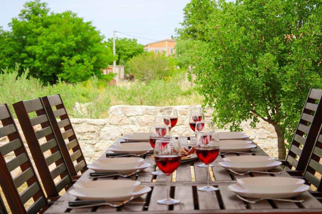 Villa Stone Pearl With Heated Swimming Pool Свети-Филип-и-Яков Экстерьер фото