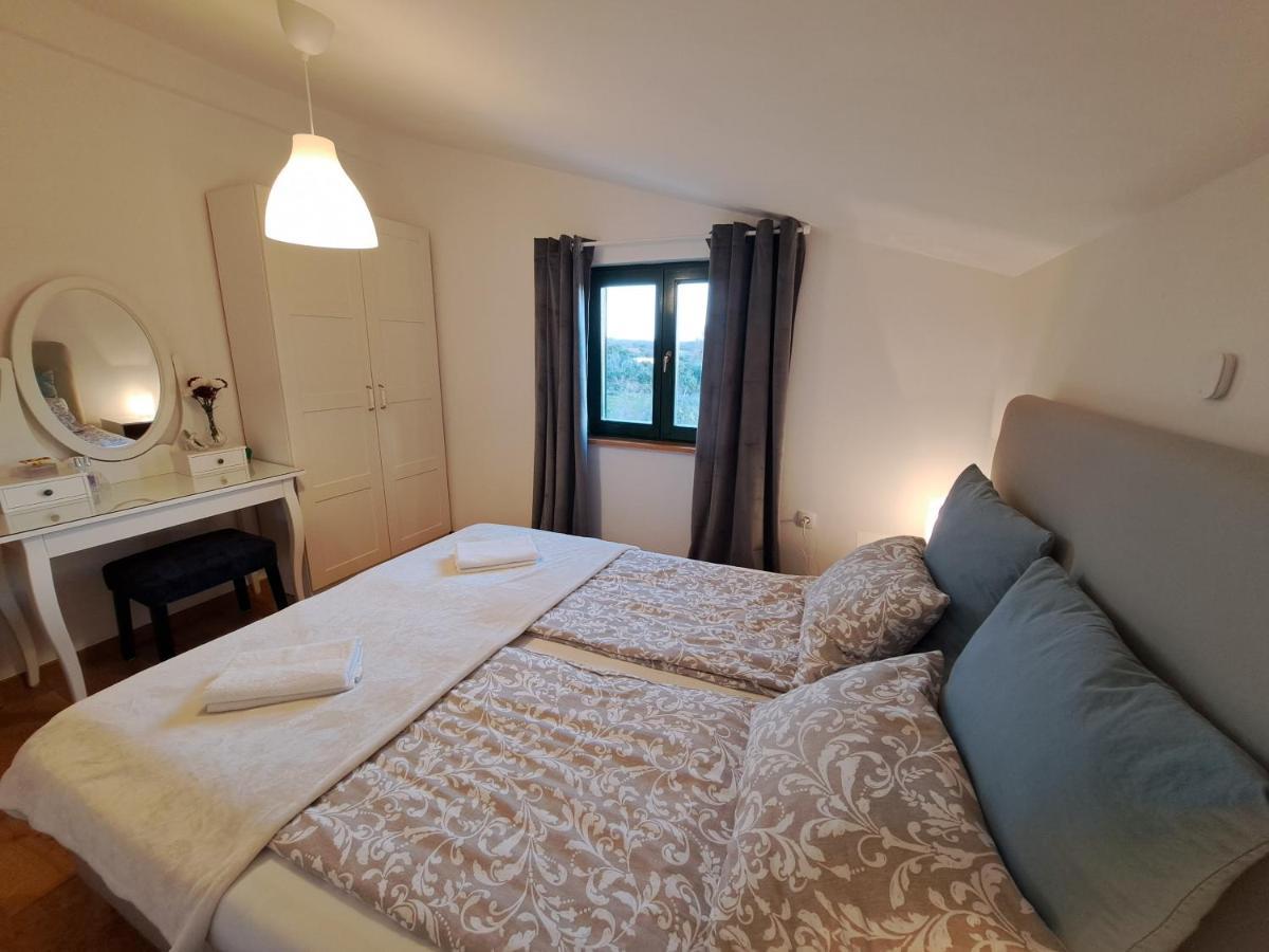 Villa Stone Pearl With Heated Swimming Pool Свети-Филип-и-Яков Экстерьер фото
